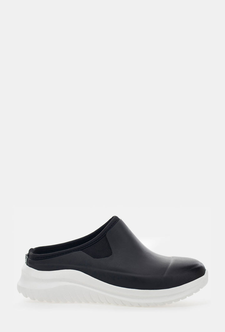 BELLEVUE CLOG - BLACK - Chooka