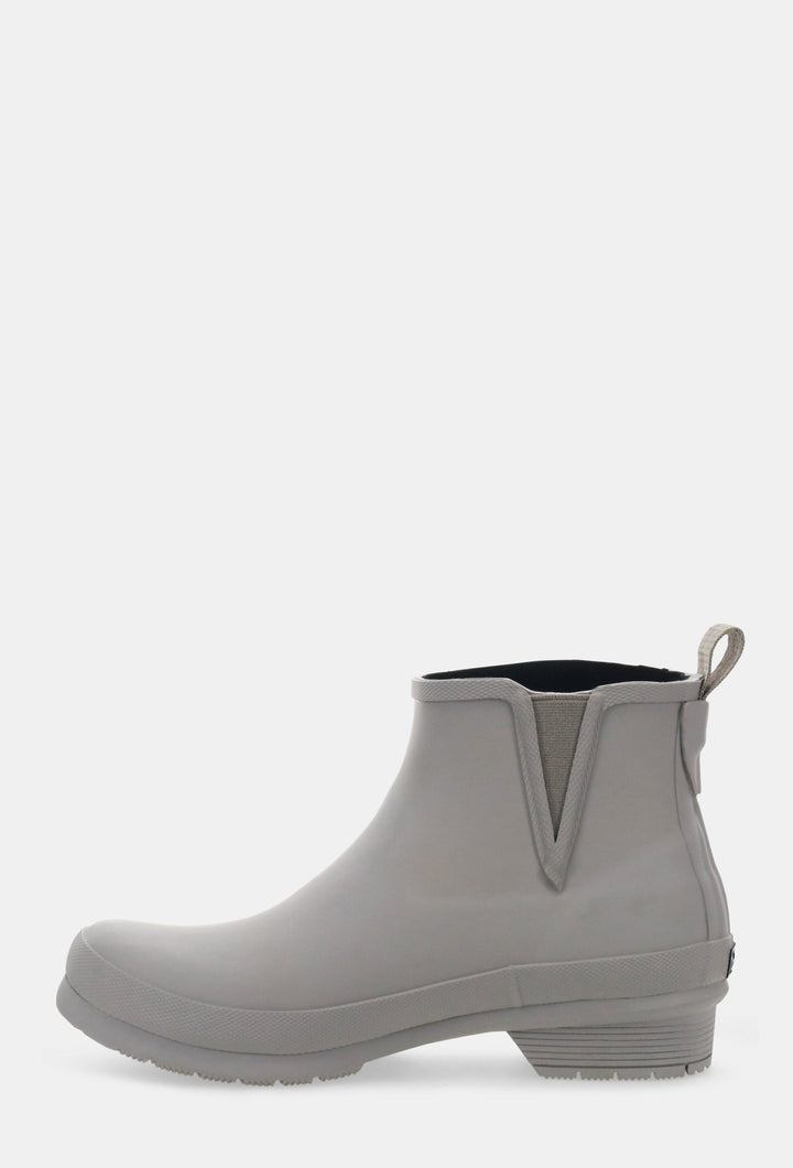 CLASSIC MATTE ANKLE RAIN BOOT - TAUPE - Chooka